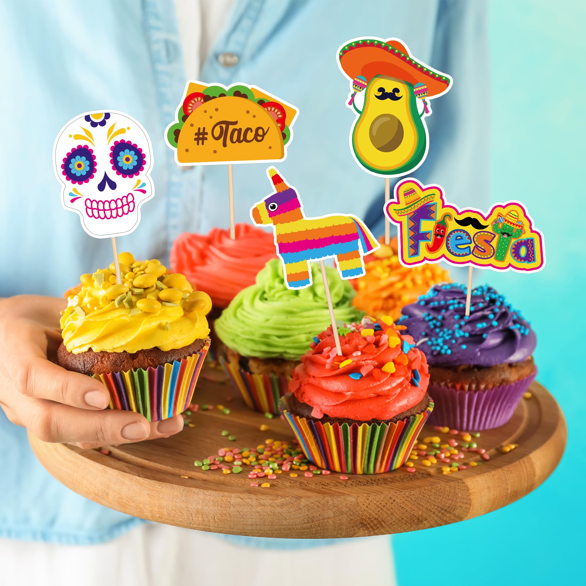 QZYL cactus topper brings lively color to desserts.