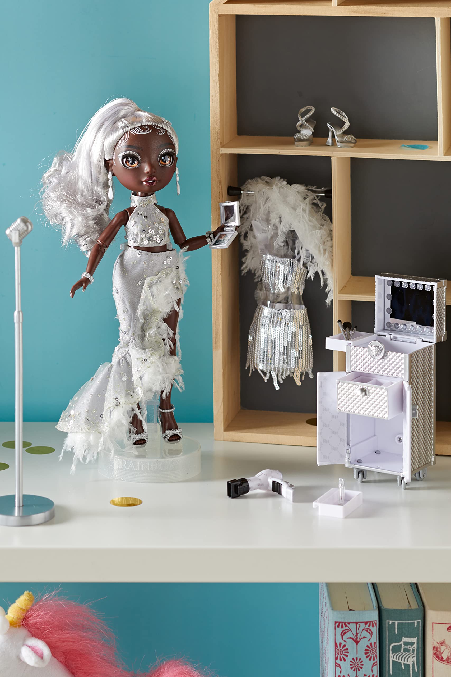 Ayesha Sterling ball gown outfit for stylish mix-and-match storytelling.