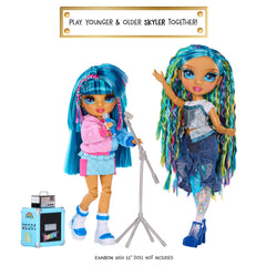 Rainbow High Skyler stand and amp enhance stage play and rhythm.