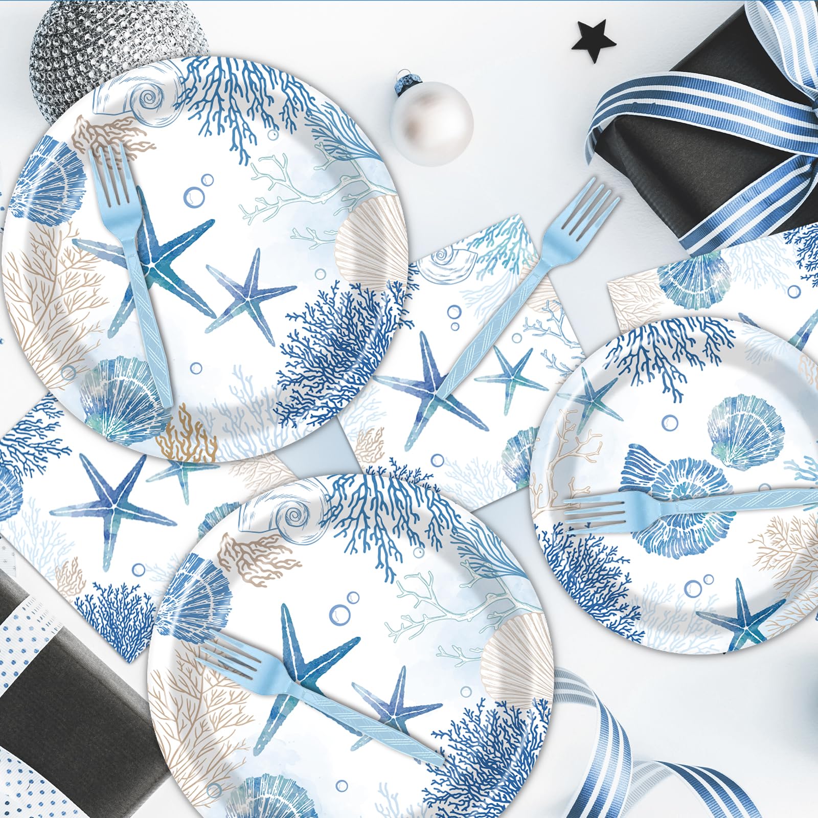 Rakuto Ocean 24 Napkins: vibrant marine design and easy cleanup after meals.