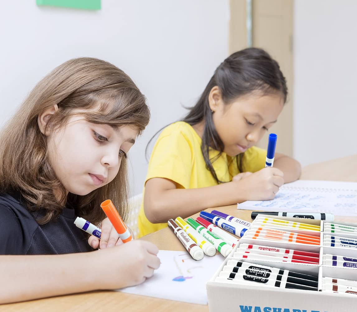 Rarlan eight-color set supports kids ages 3 and up with safe, vivid inks.