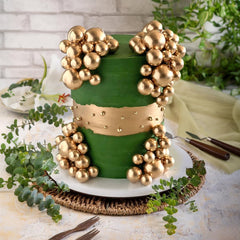 RASSLISA DIY dessert platter with gold ball toppers ready to place