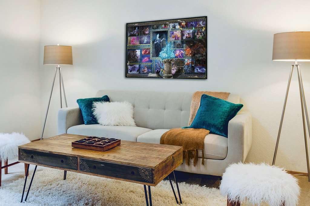 Ravensburger anti-glare surface reduces reflections during puzzling