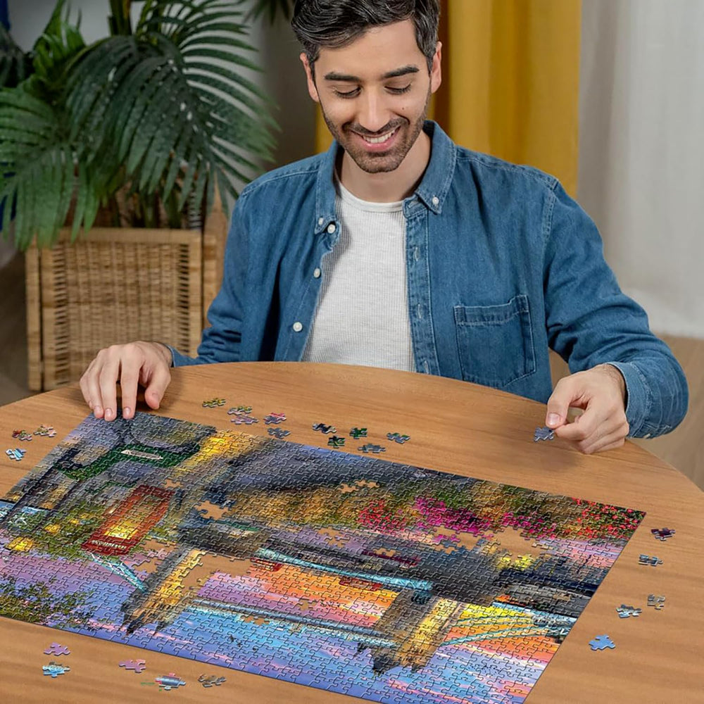 Ravensburger Tower Bridge pieces fit snugly, delivering satisfying assembly.