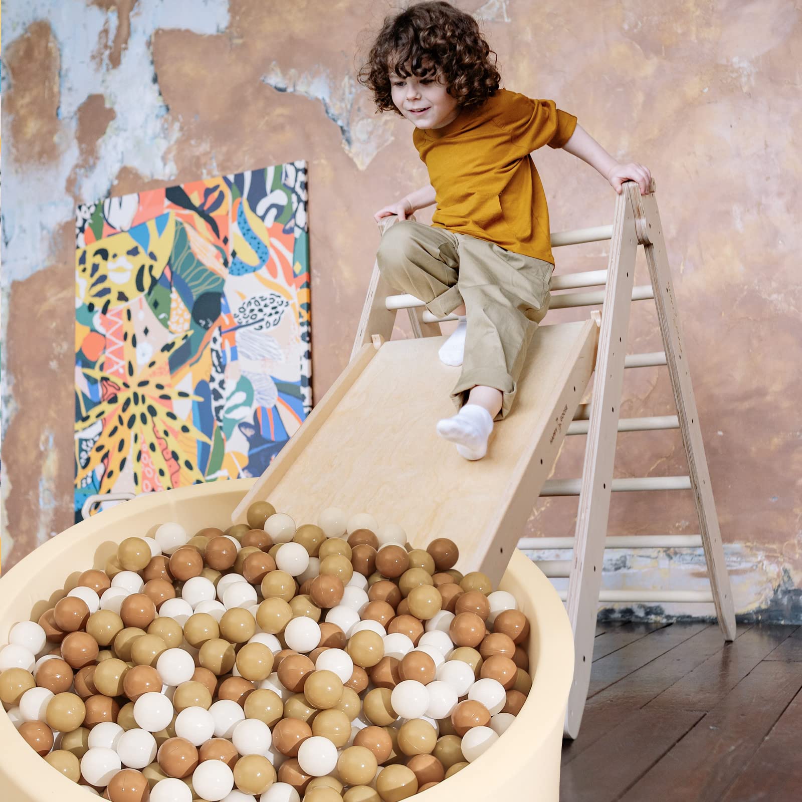 Realhaha ball pit balls feature smooth edges for gentle handling by toddlers.