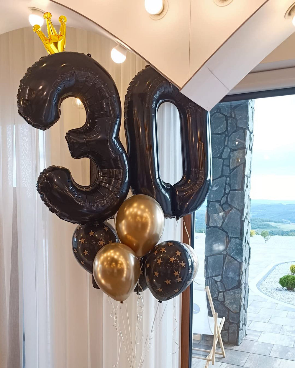 Reavor easy-to-inflate self-sealing birthday balloon for quick setup