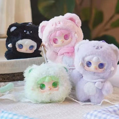 REIVIVORA YOOKI V4 display-ready bear figure fits desks and shelves.