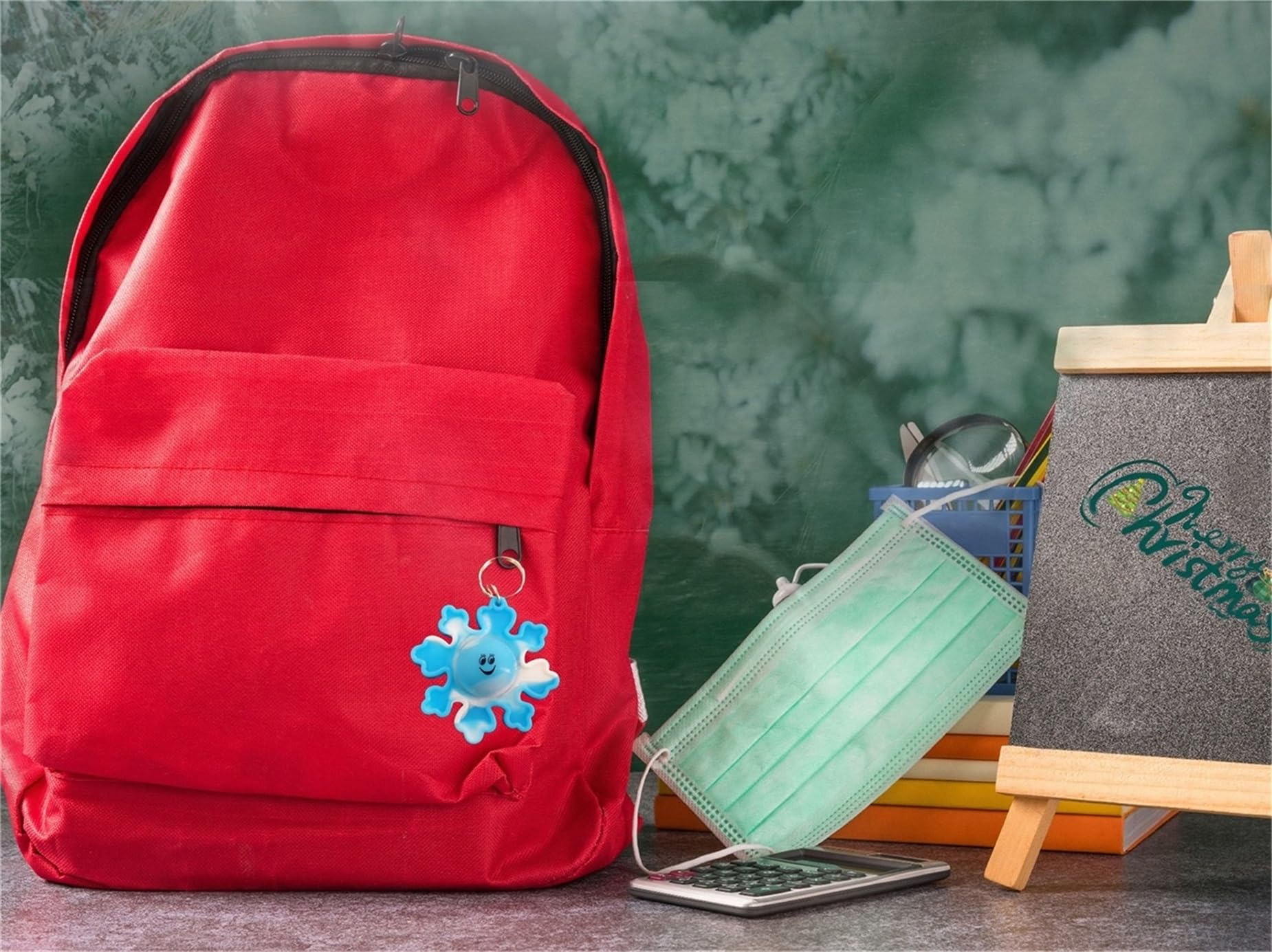 Roaqua keychain clip for backpacks enables easy daily use