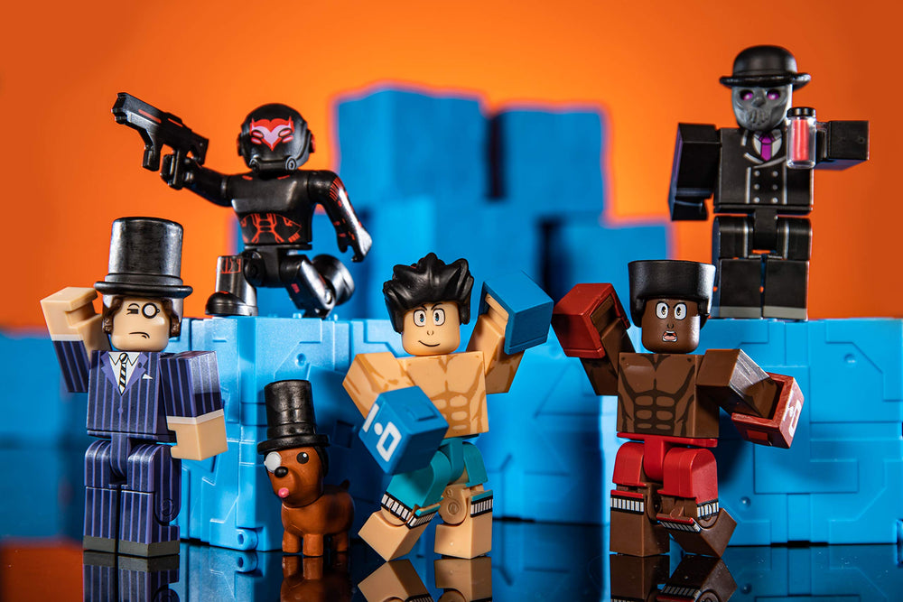 Roblox Series 9 display stand helps showcase your collection.