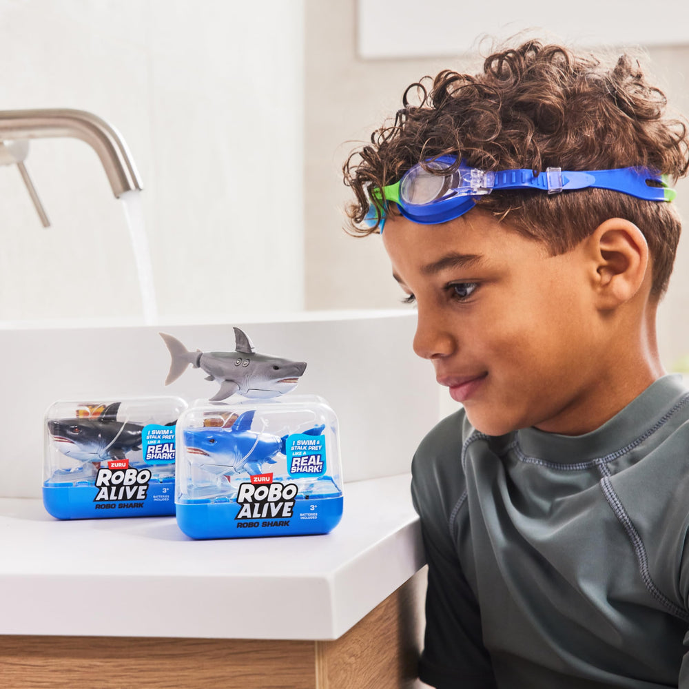 Grey Robo Alive shark diving up to six feet for backyard water games