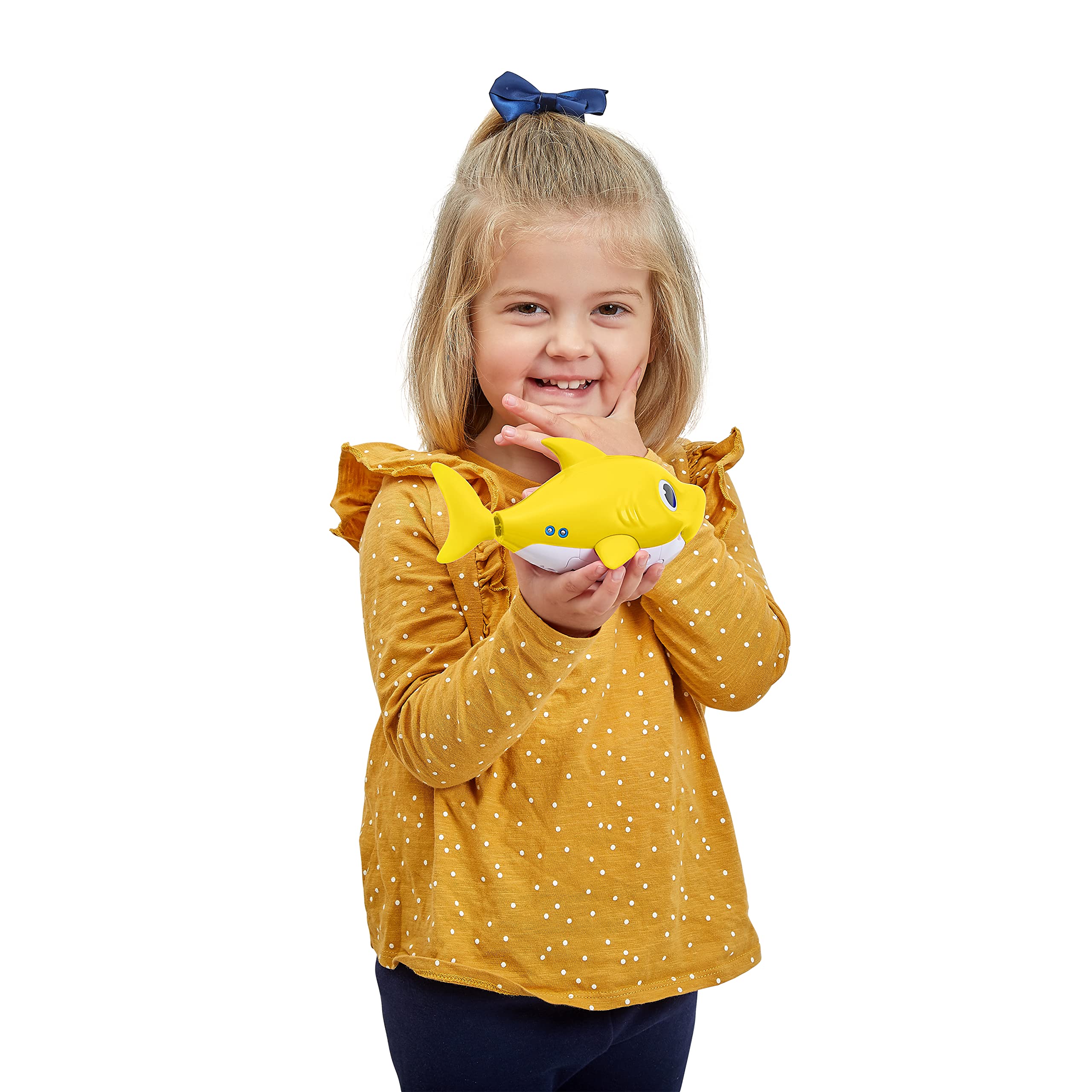 Robo Alive Junior Baby Shark yellow in sleep mode after four minutes for energy saving.