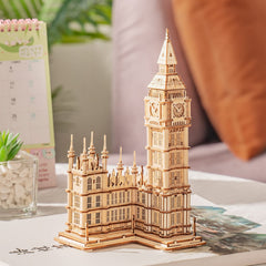 ROBOTIME Big Ben gift-ready kit ideal for birthdays.