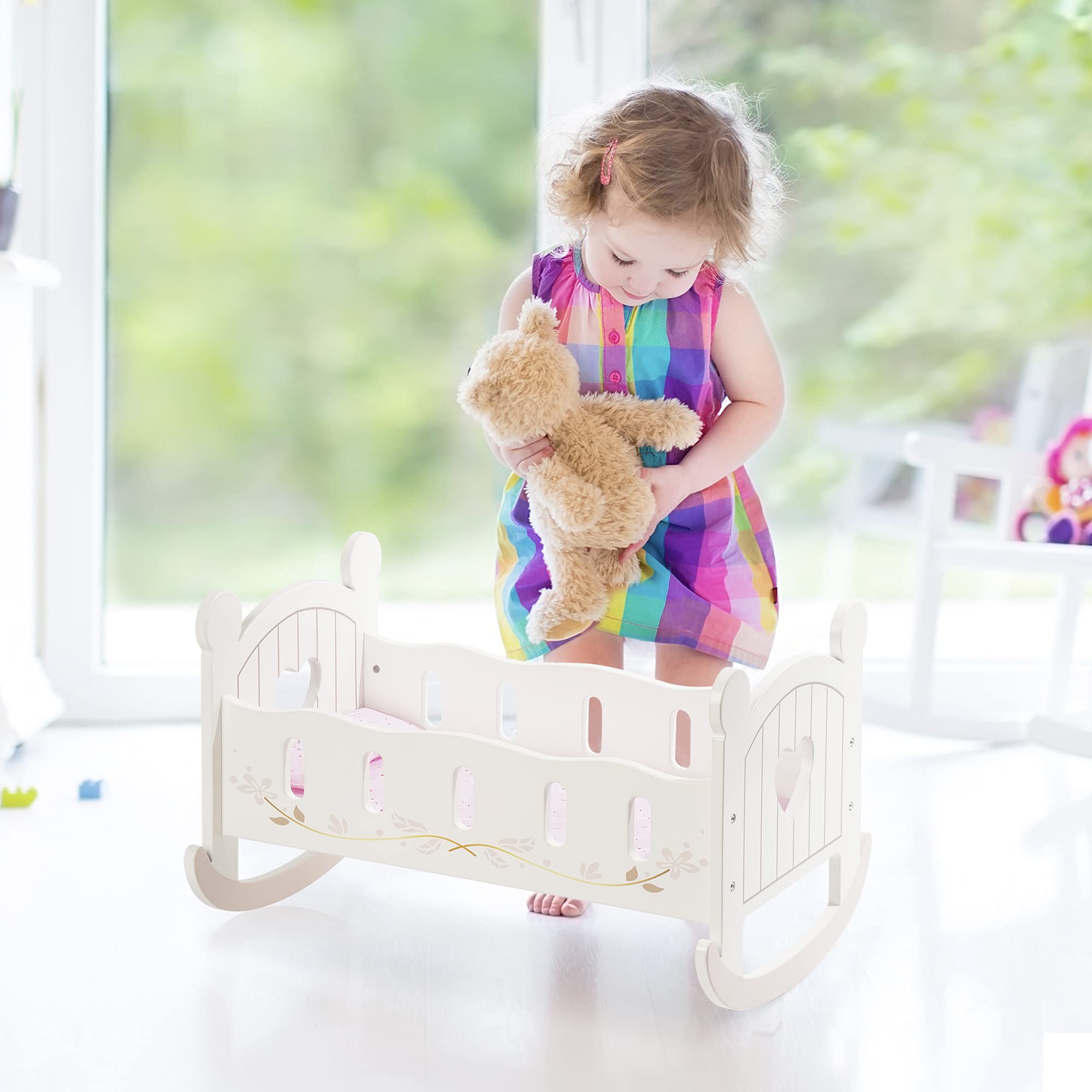 ROBOTIME fits dolls up to 20 inches for versatile play