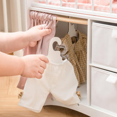 ROBUD easy-assembly doll bed simplifies setup for kids