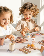 ROBUD set helps kids learn dining etiquette through realistic pretend meals.