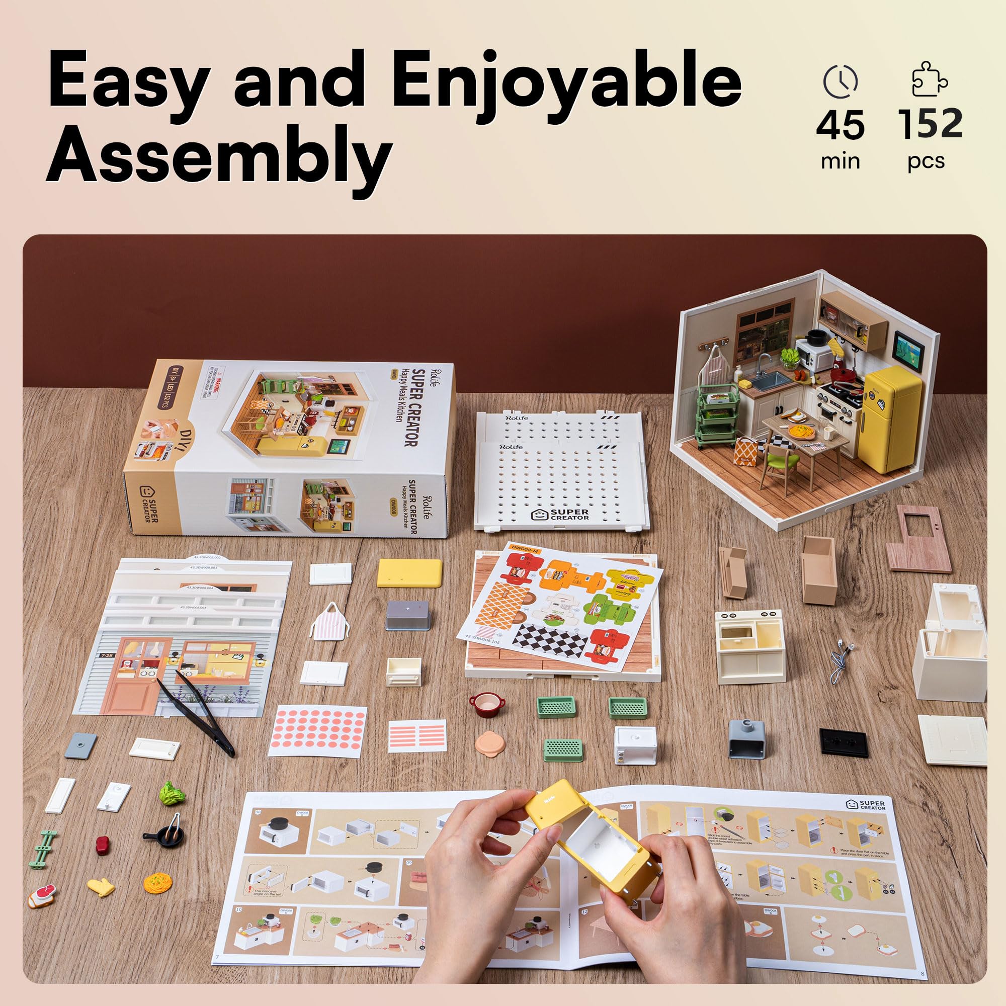 Rolife connected house panels enable expanding, interconnected diorama layouts.