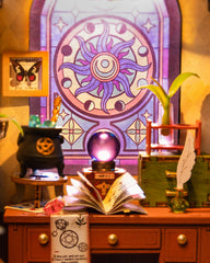 Rolife secret-unraveling book provides hidden detail for a mysterious diorama.
