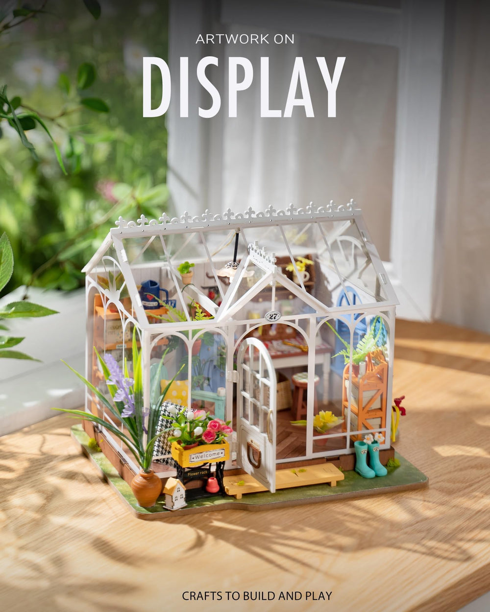 Rolife dollhouse shelf display idea enhances room charm.