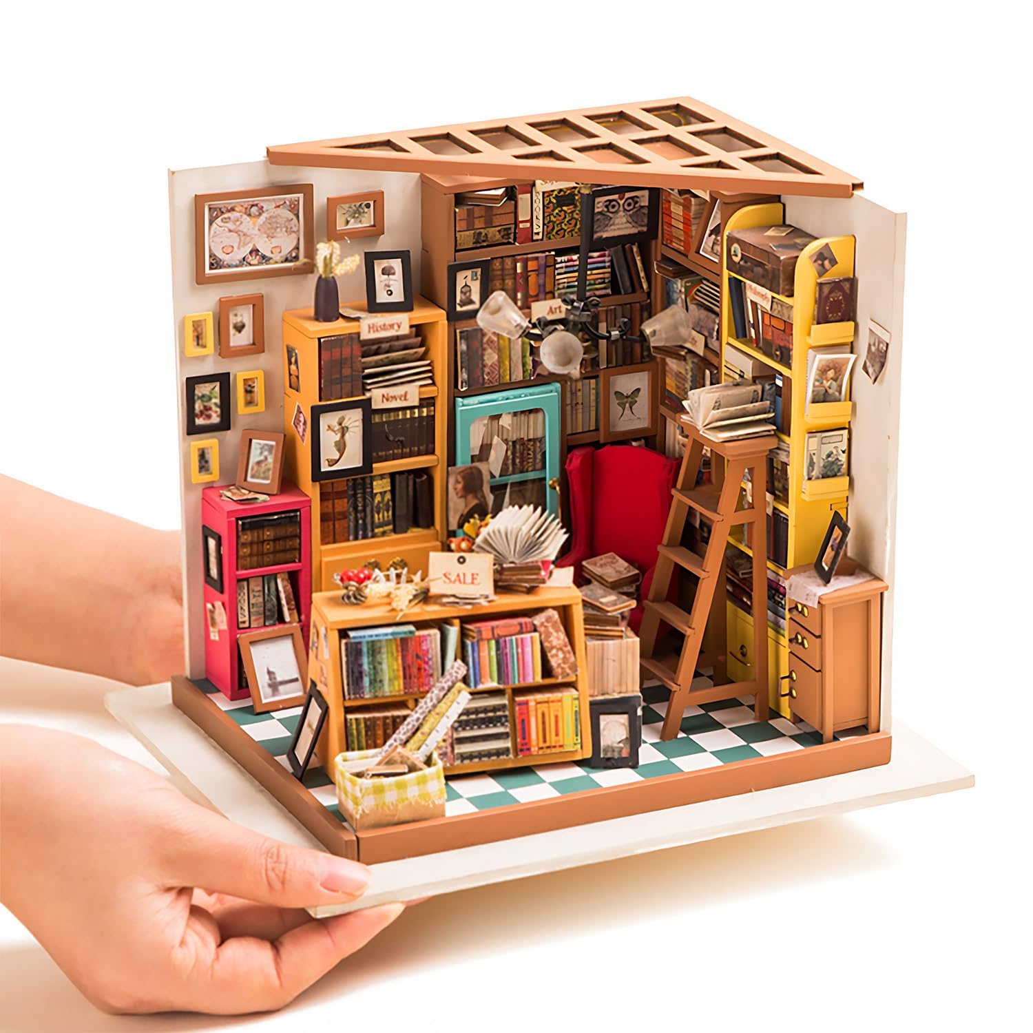 Rolife gift-ready DIY kit emphasizes bonding time and shared creativity.