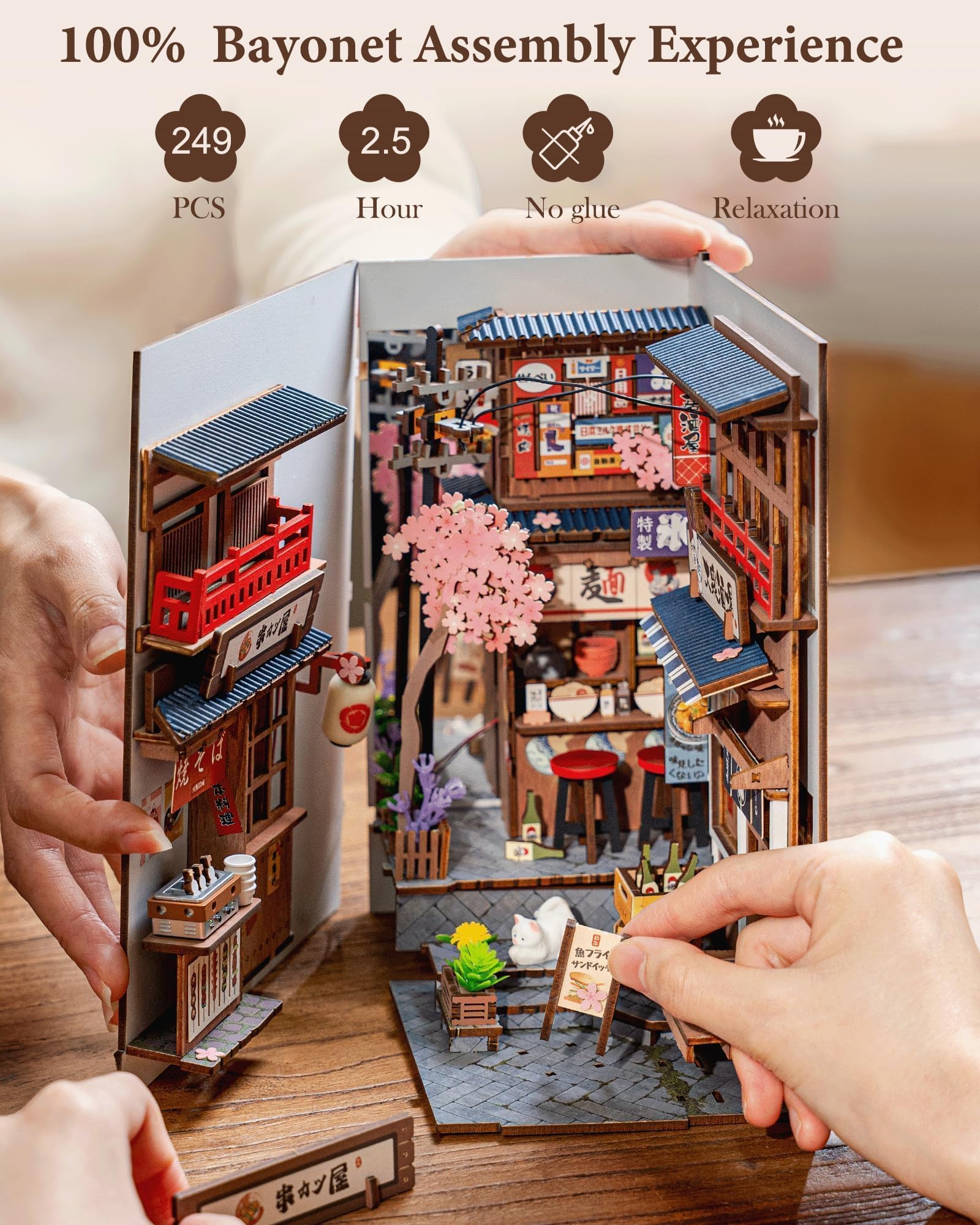 Rolife Sakura Wine Alley vintage beer crates deepen the Tokyo street vibe and story.