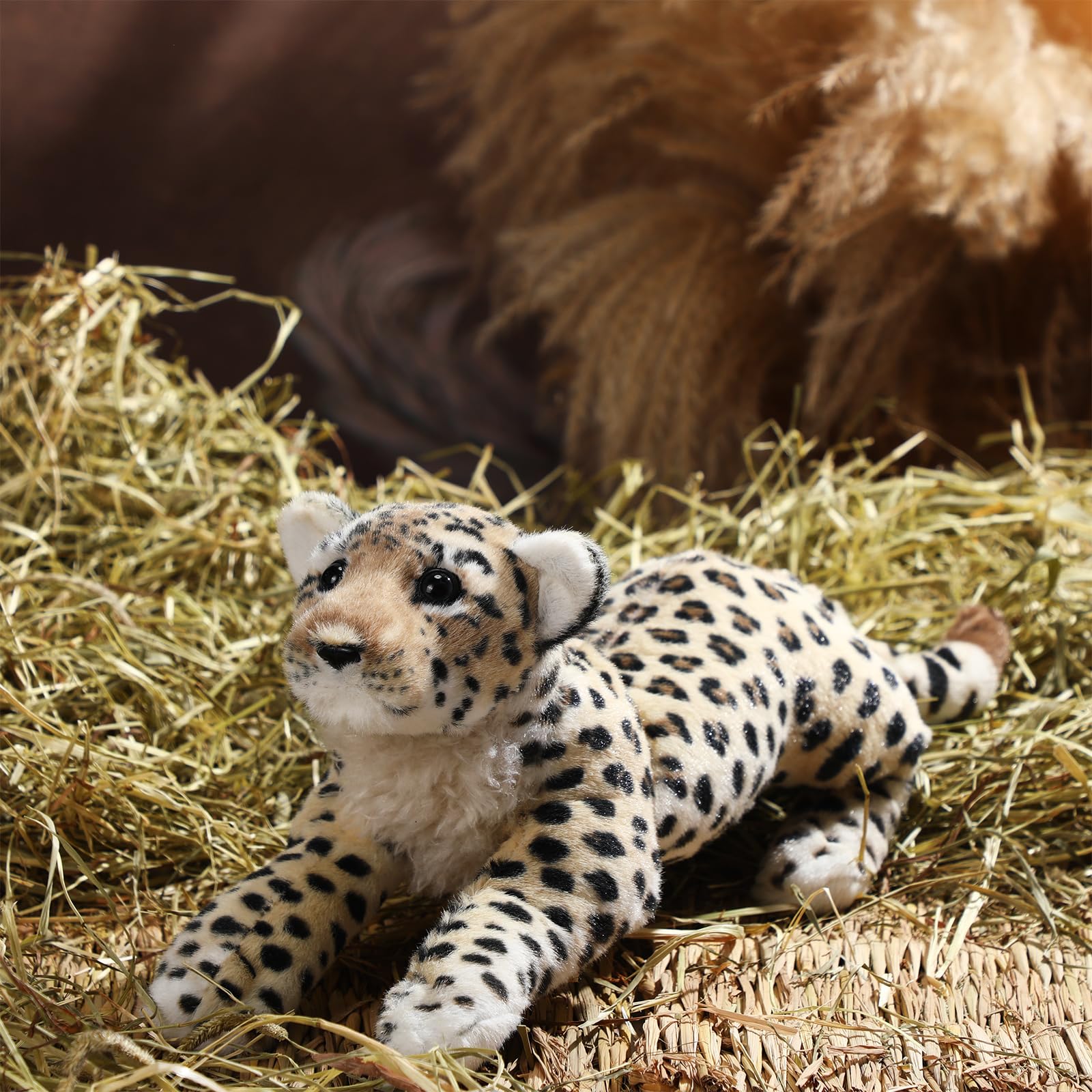 RoundFunny leopard plush gift-ready presentation makes a thoughtful birthday or holiday surprise.