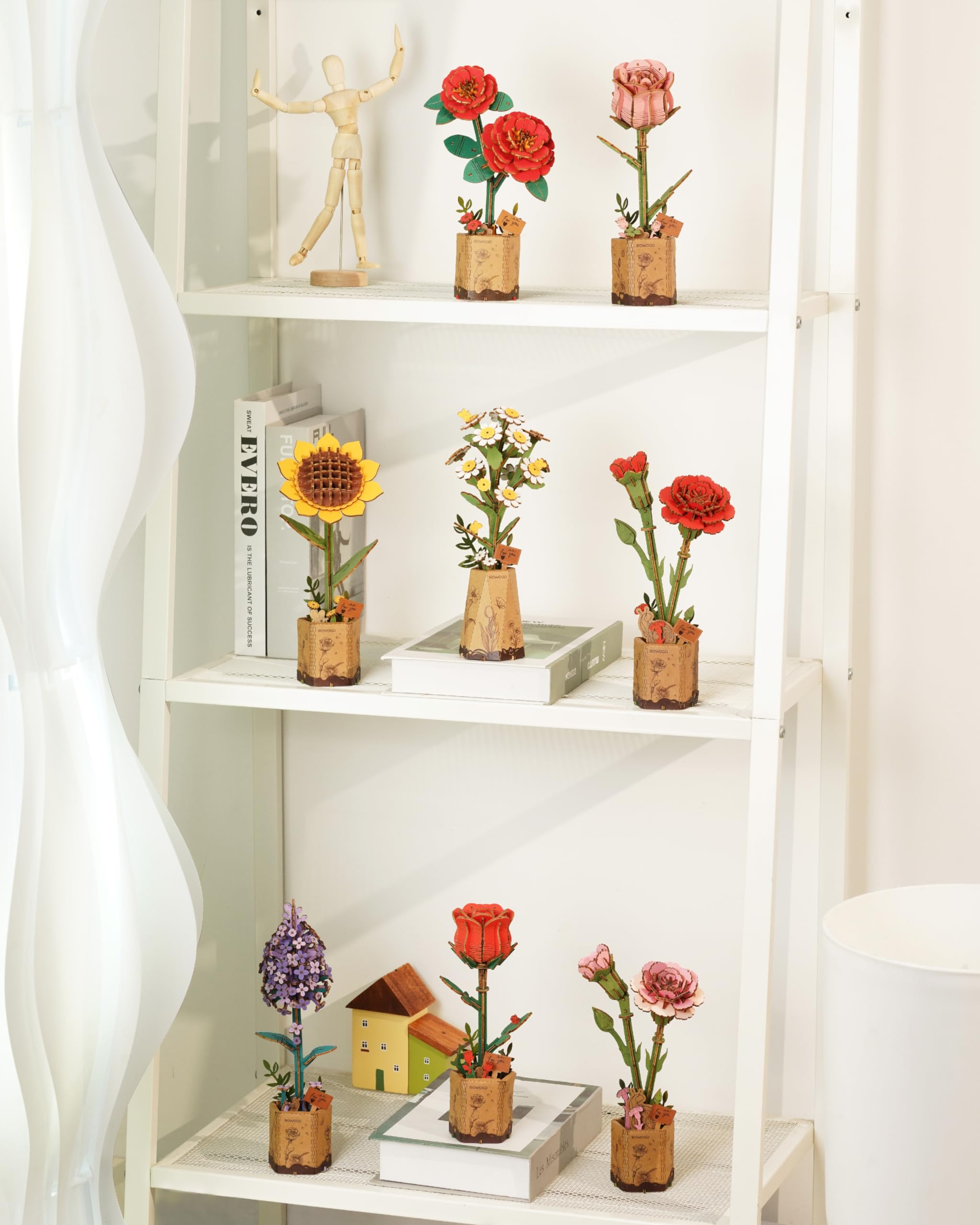Rowood wooden flower base display for versatile decor and centerpieces.