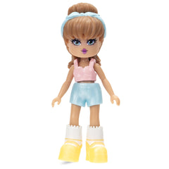 Royale High Ages 5+ – safe, kid-friendly fashion fun.