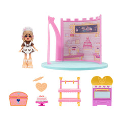Royale High Baking Class Playset: oven opens for imaginative baking play