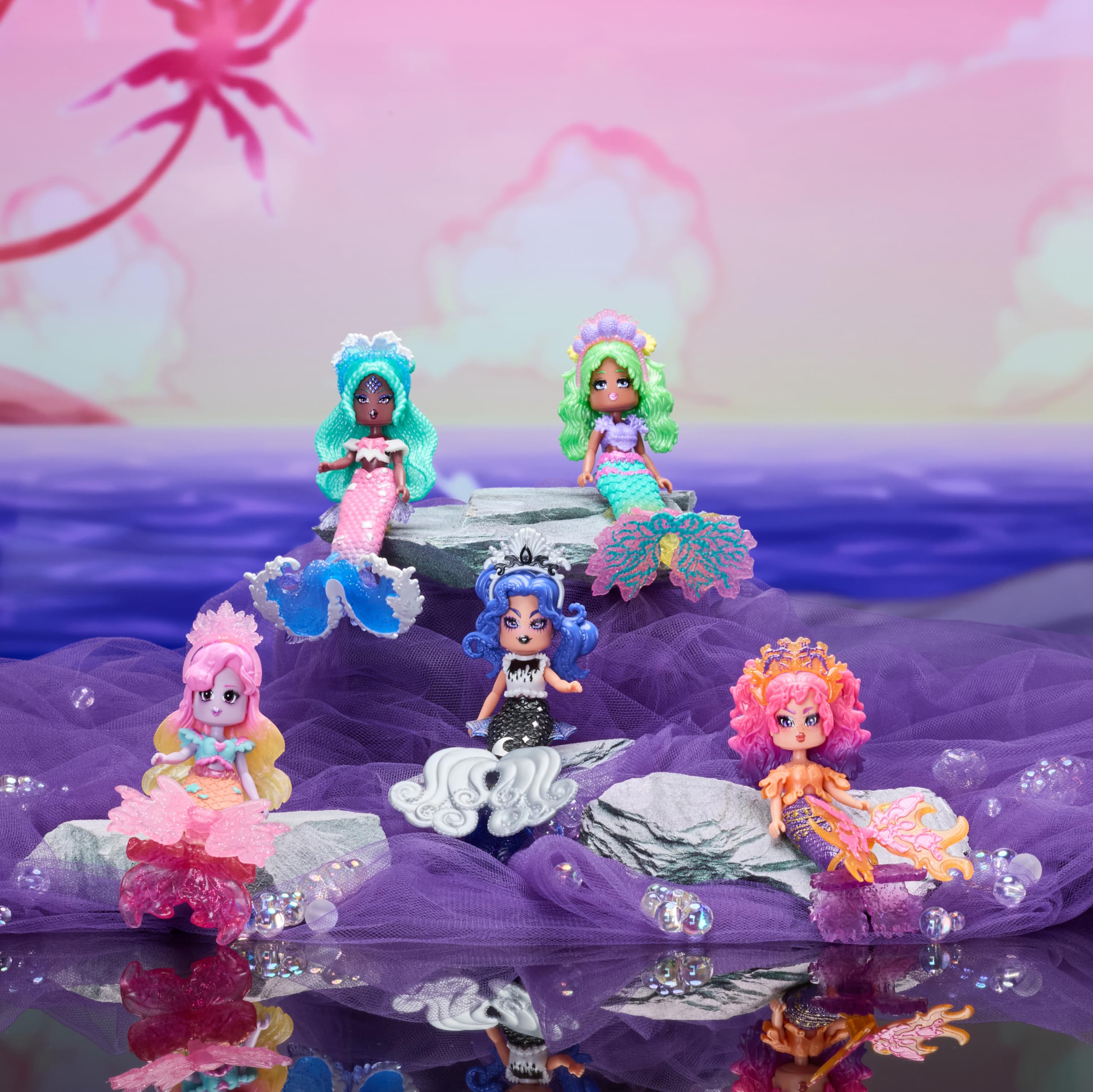 Royale High Dark Mystic Mermaid element Dark theme enhances collection variety.
