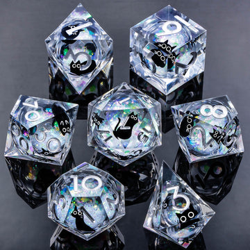 Roycevon sharp-edge D20 with high-contrast numerals for easy reading.