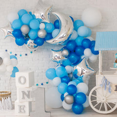 RUBFAC 5-inch mini balloons add texture to decor accents.