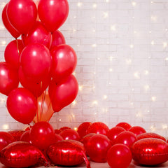 Rubfac garland-assembly example demonstrates cohesive balloon arch potential.