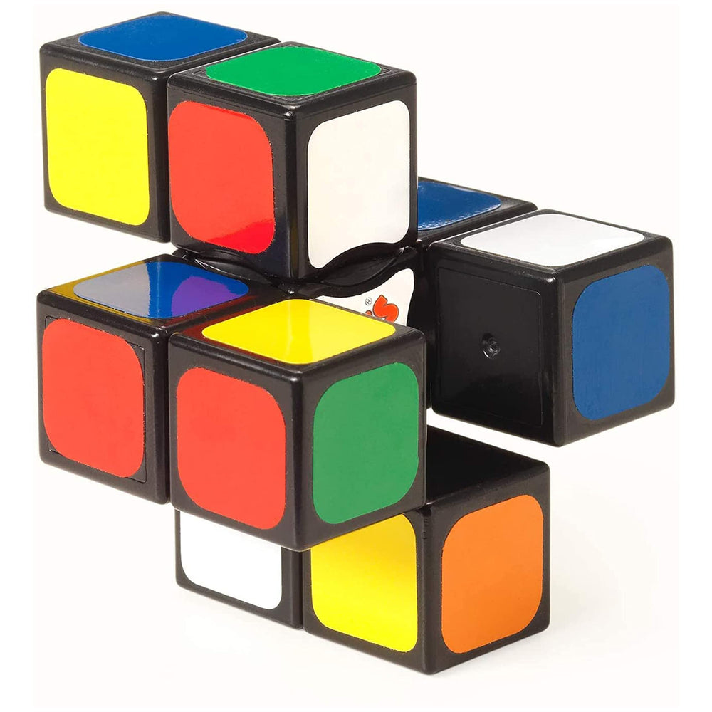 Rubik's Edge Cube 3x1 handheld design offers easy grip during quick sessions.