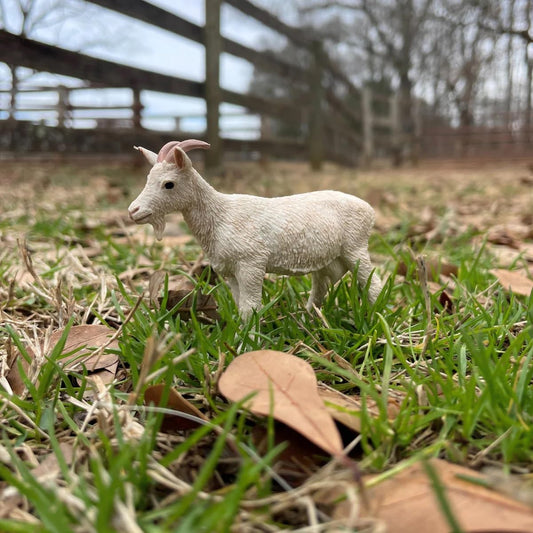 Safari Ltd nanny goat textured coat detail for realistic storytelling