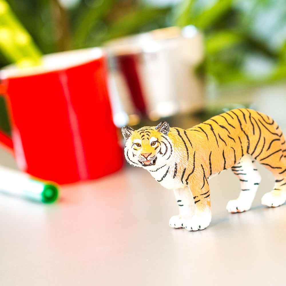 Safari Ltd Wildlife collection Bengal Tigress figurine enhances wildlife study and storytelling