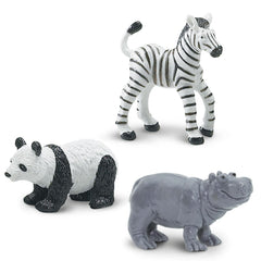 Safari Ltd Zoo Babies Toob Alligator baby figure for tactile play and imaginative adventures.