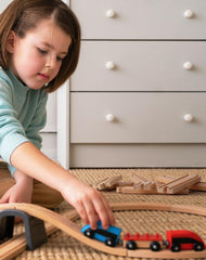 SainSmart Jr eco-friendly hardwood with non-toxic finish for safe family fun.