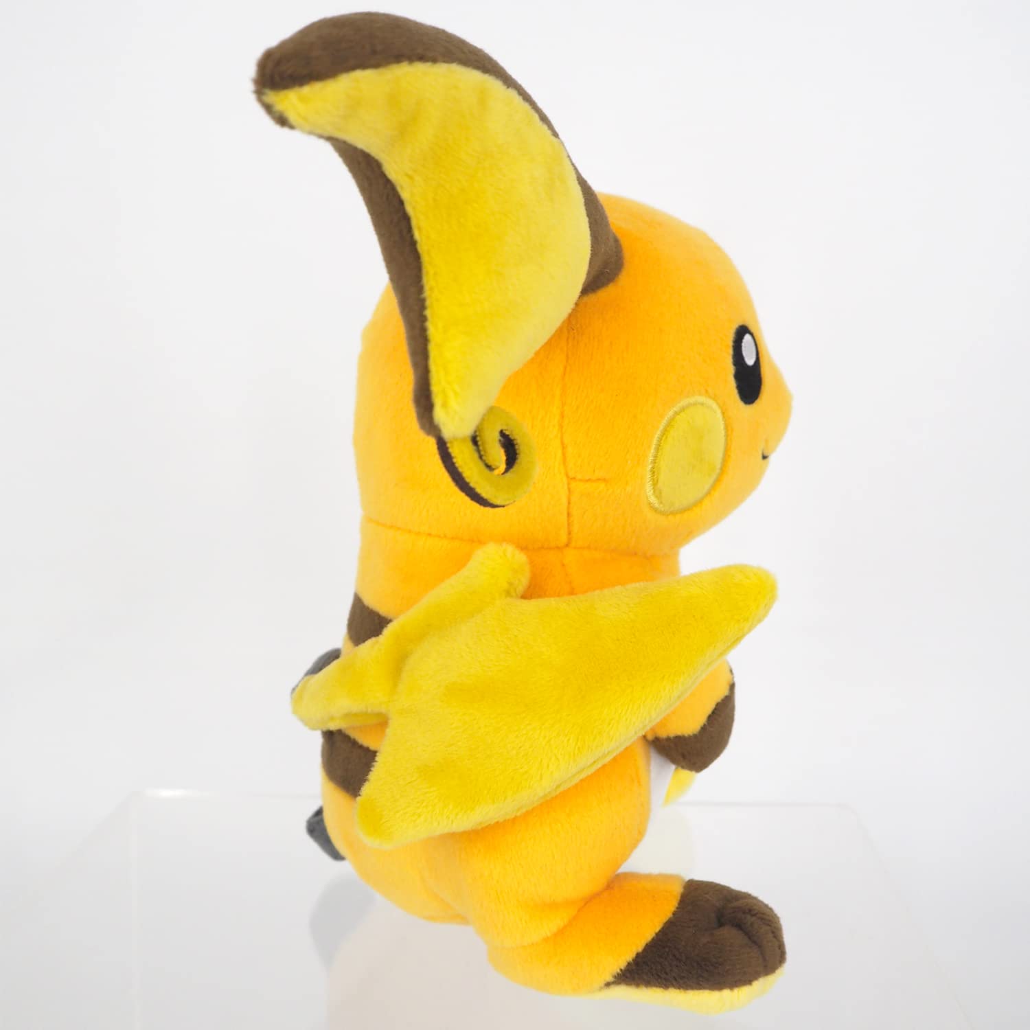 Sanei Raichu Plush7 fur texture close-up for tactile appeal
