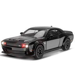 SASBSC Challenger 1:32 die-cast car with open doors for easy handling.