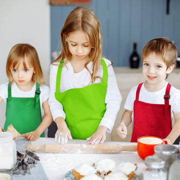 SATINIOR durable polyester kids apron designed for repeated art and cooking use.