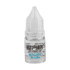 Saycker Speed Cube Lube application on cube to reduce friction