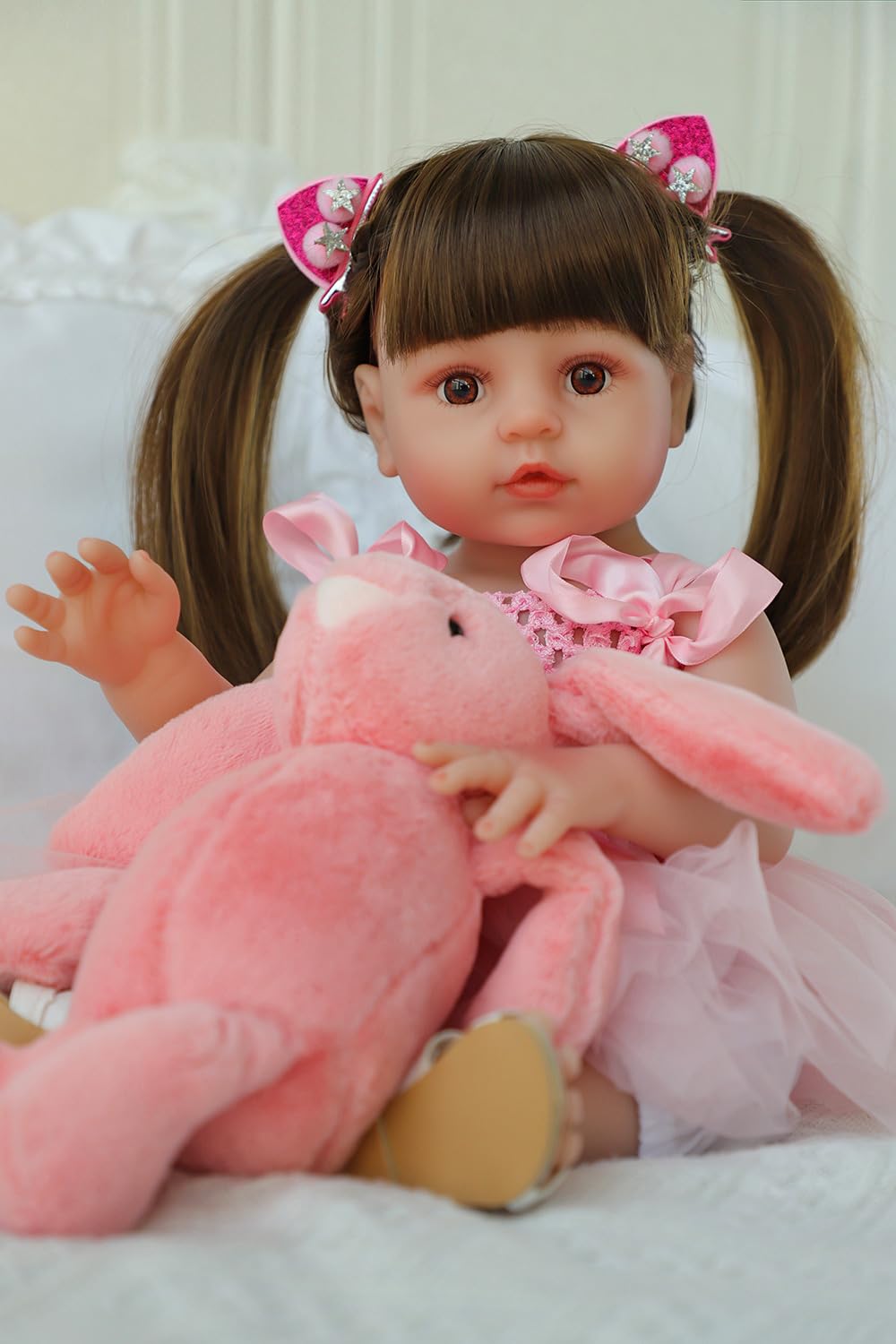 SCOM reborn doll girl eyes close-up with realistic gaze.