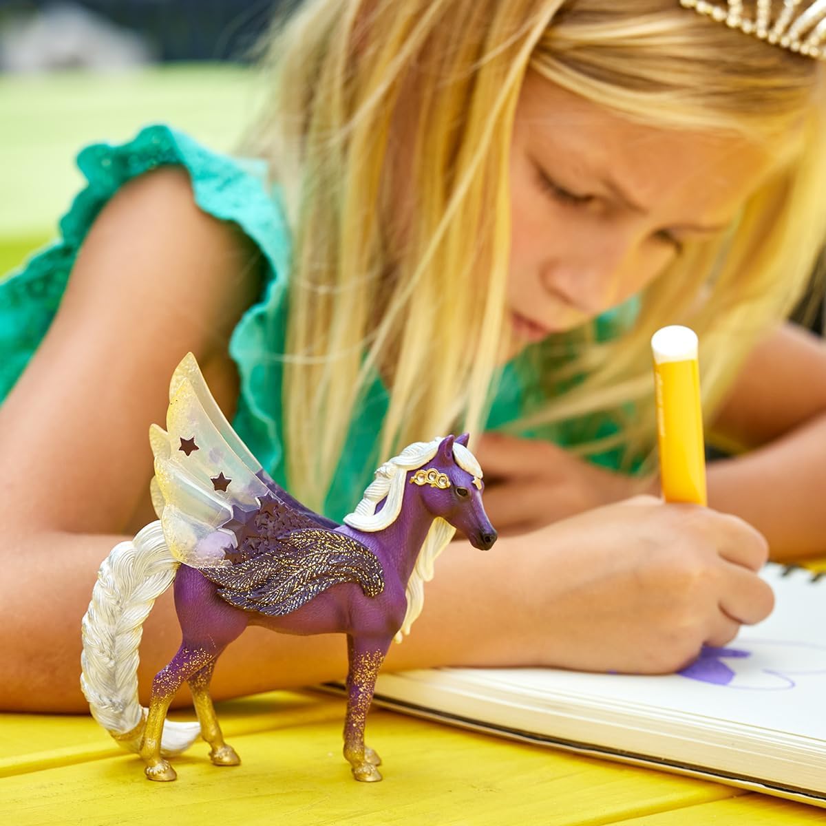 Schleich bayala Star Pegasus Mare with wings inspires flight adventures.