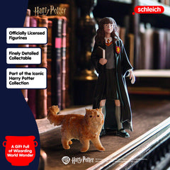 Schleich Harry Potter collectible display, shelf-friendly diorama companion.