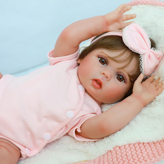 SCOM Reborn Lucy 18-inch doll with rooted hair for easy styling and cuddling.