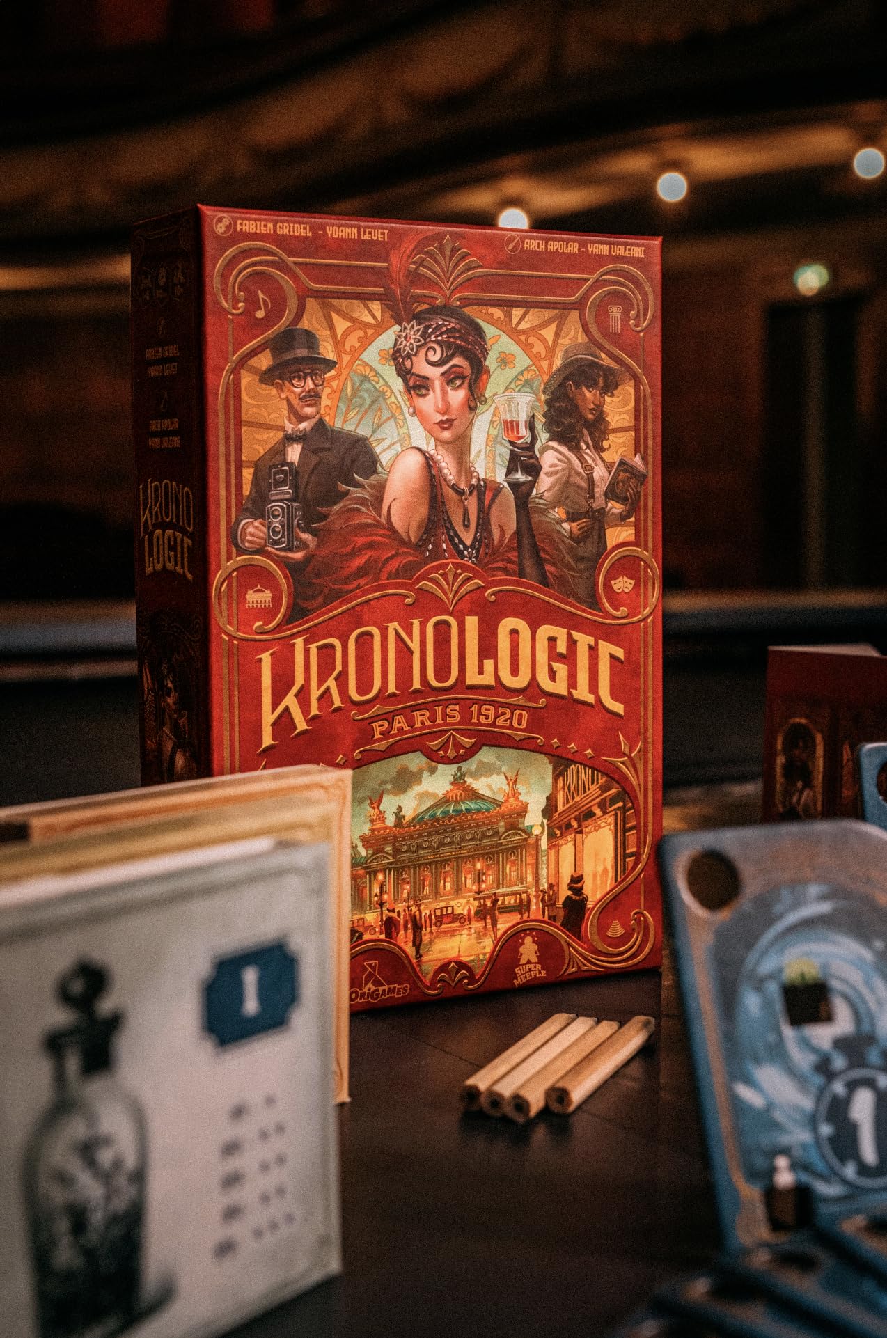 Scorpion Masqué Kronologic components – deco-inspired art for a stylish 1920s ambiance