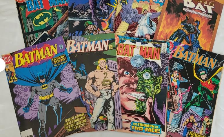 SCS Direct Batman Gift Pack inside pages reveal vivid artwork for immersive reading.