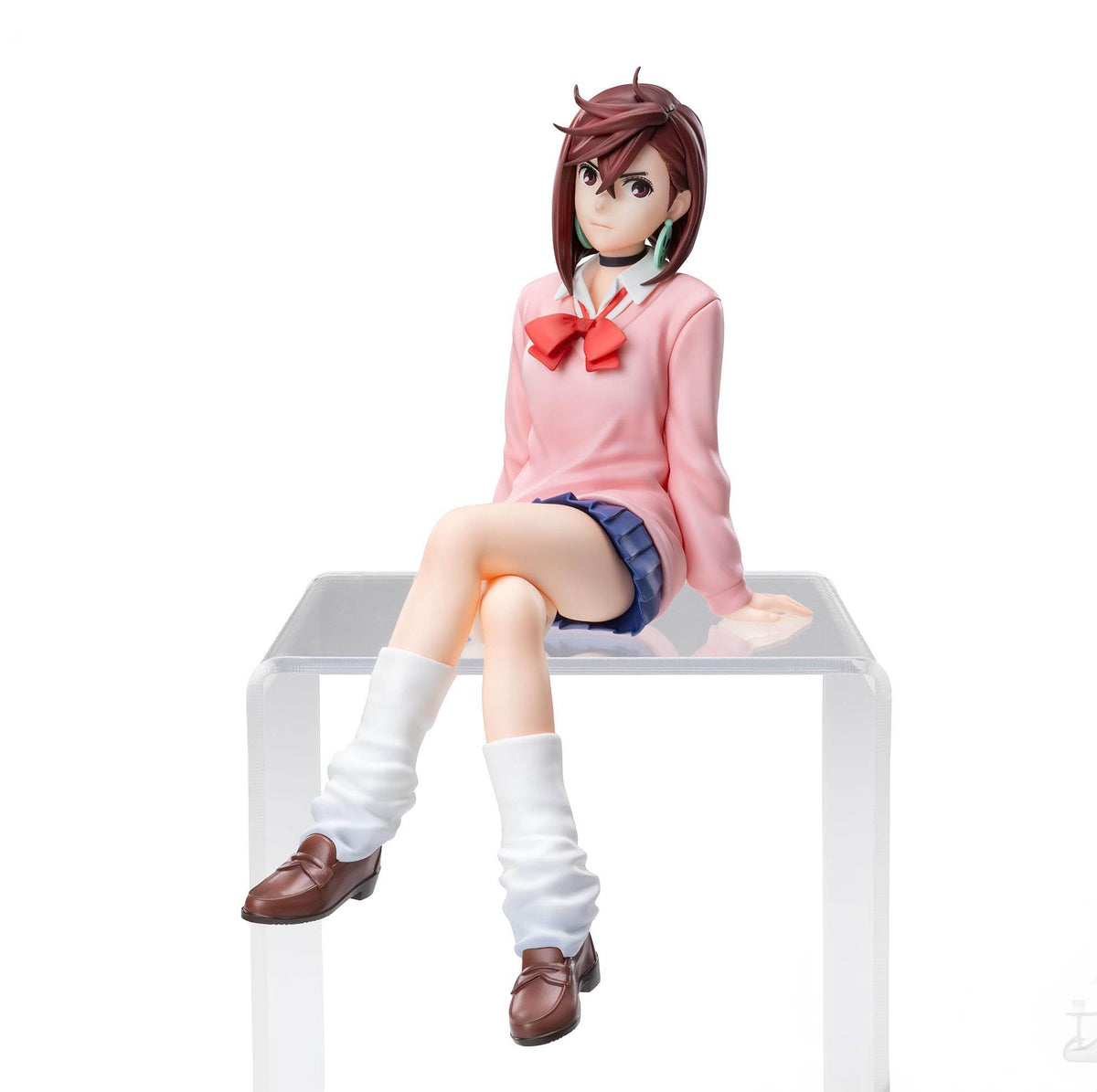 SEGA DAN DA DAN Momo perching figure on display, ideal for collectors.