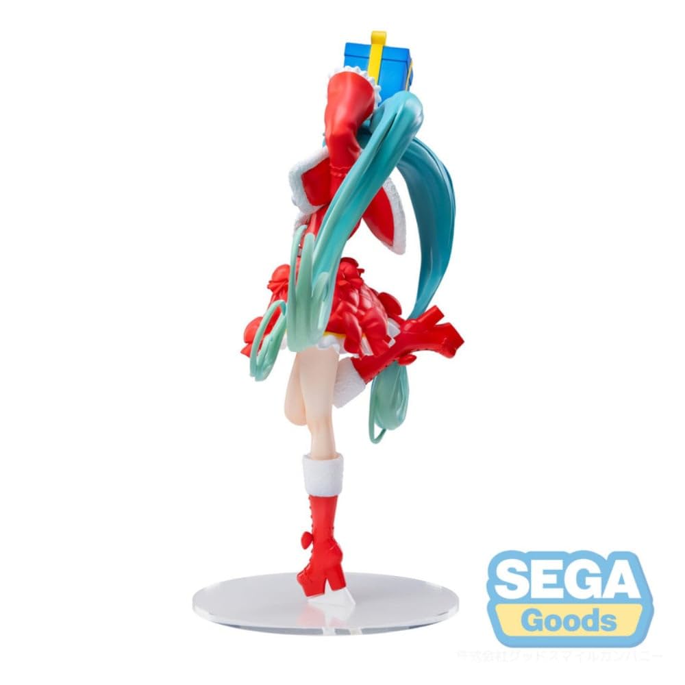 Close-up of Hatsune Miku’s festive expression in the Luminasta figure