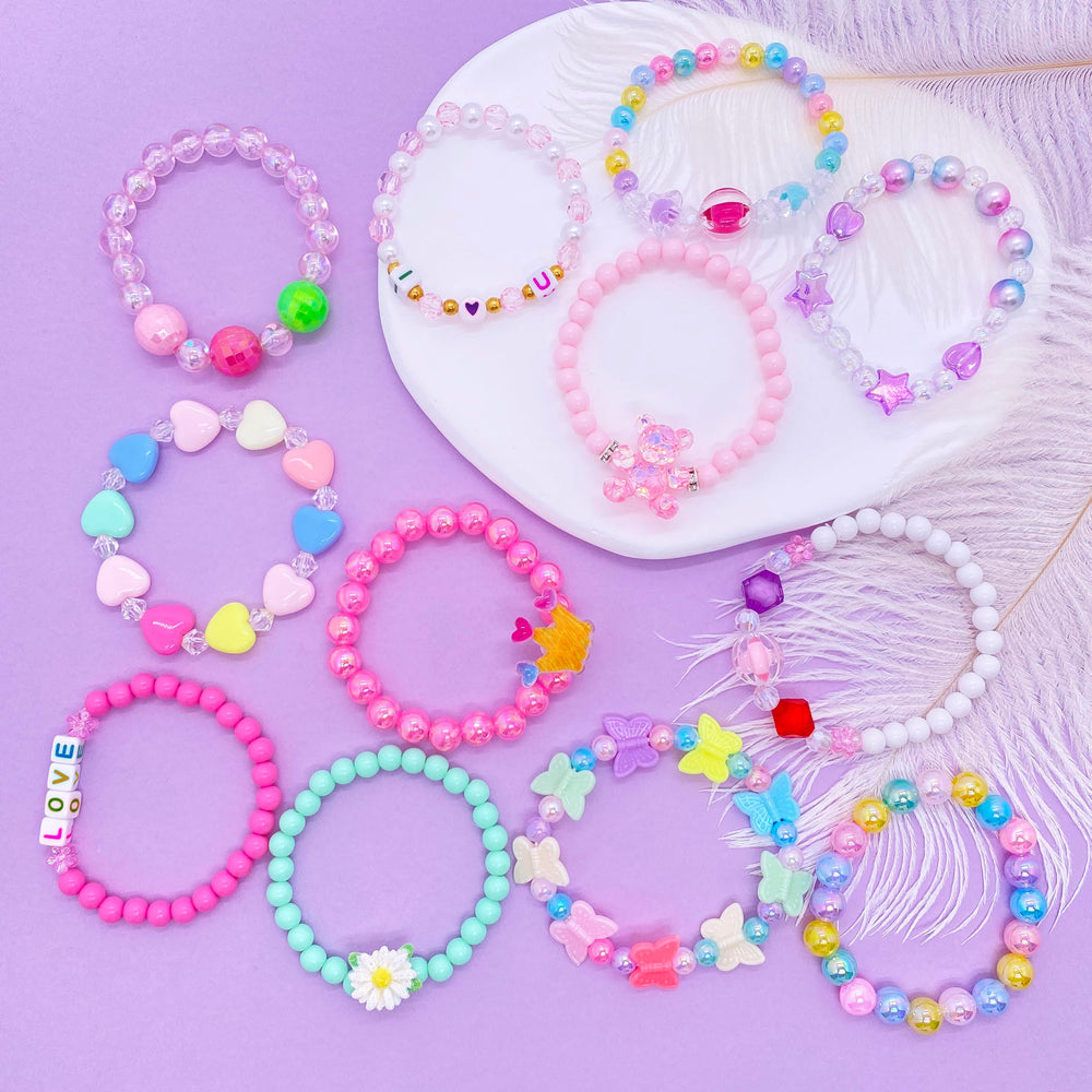 SIELEVIN heart and crown motifs offer cheerful accessories for celebrations
